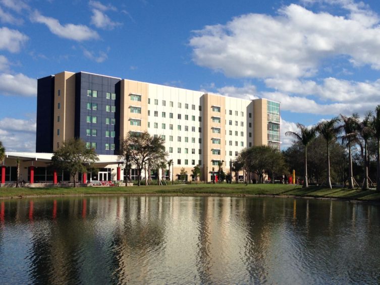 FAU FAU