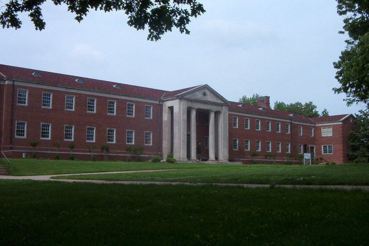University of Tennesse—Martin University of Tennesse—Martin