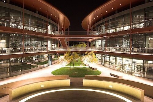 stanford-univ-james_h_clark_center_at_night
