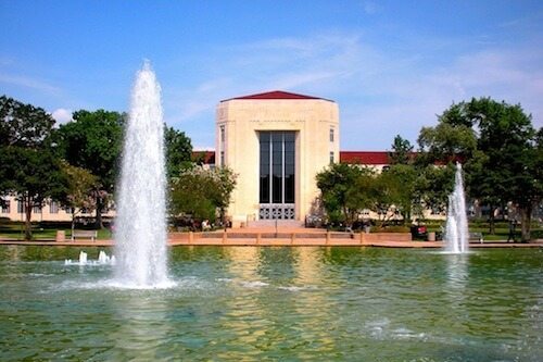 univ-houston-ezekiel_w_cullen_bldg