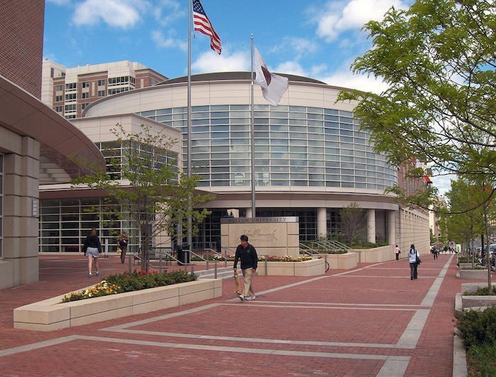 r33 best winter sports boston u