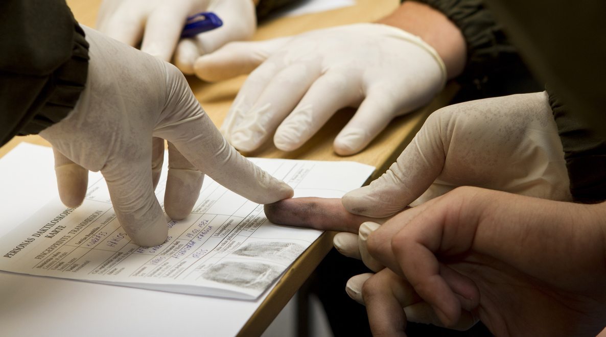 forensics scientist